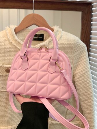 極簡風格衍縫貝殼包