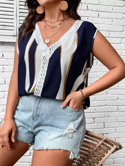 SHEIN LUNE Plus Colourblock Contrast Lace Top