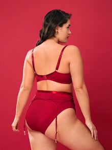 Plus Heart Embroidery Mesh Underwire Garter Lingerie Set - Burgundy - View 2