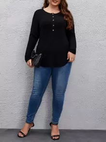 SHEIN LUNE Camiseta con botón bajo curvo - Negro - Ver 3