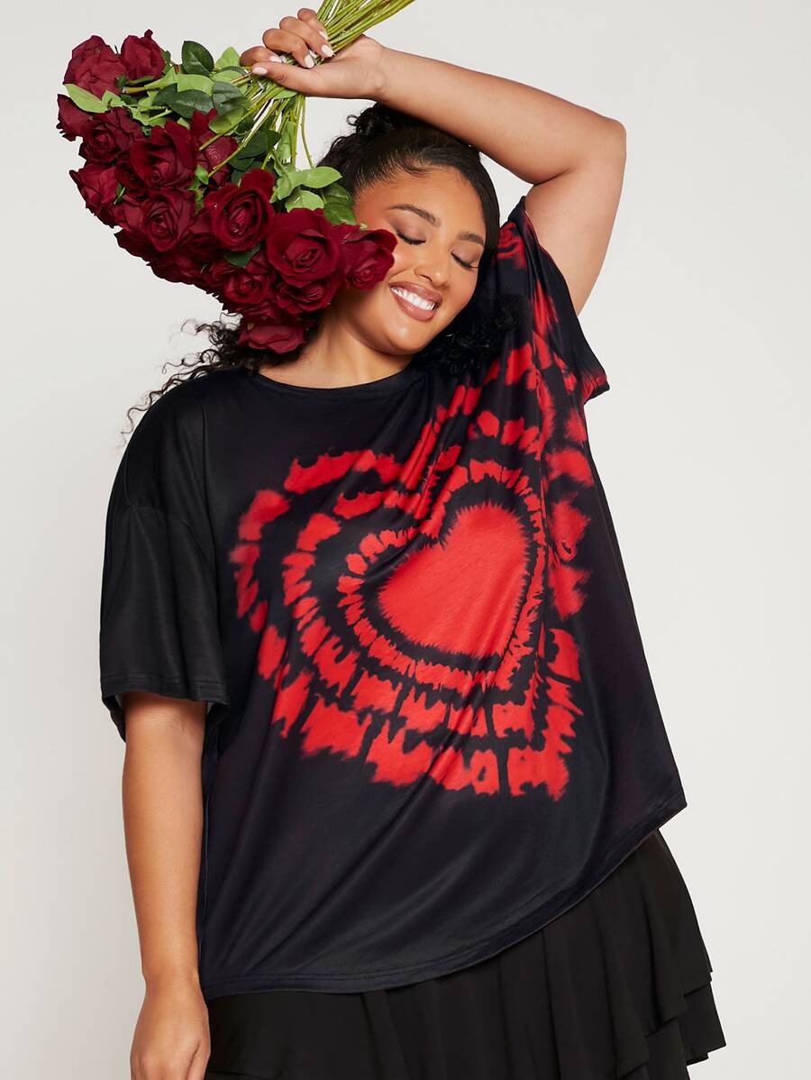 SHEIN CURVE+ Camiseta de hombros caídos con estampado de corazón - Negro - Ver 1