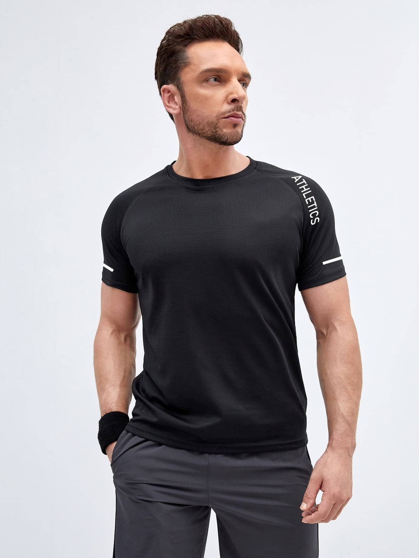 Manfinity Running Men Letter Graphic Sports Tee Workout Tops - Black - View 1
