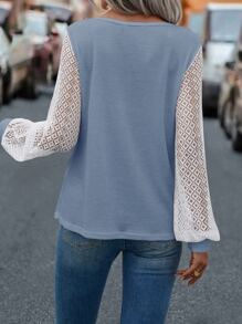 SHEIN LUNE Top de manga con encaje en contraste con botón - Neblina azul - Ver 2