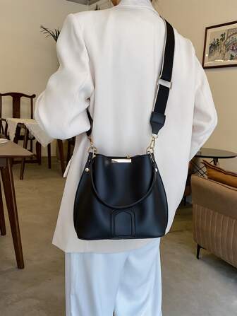 1 件新款时尚复古花卉印花拼布单肩手提水桶包，适合女性日常使用、约会和送礼