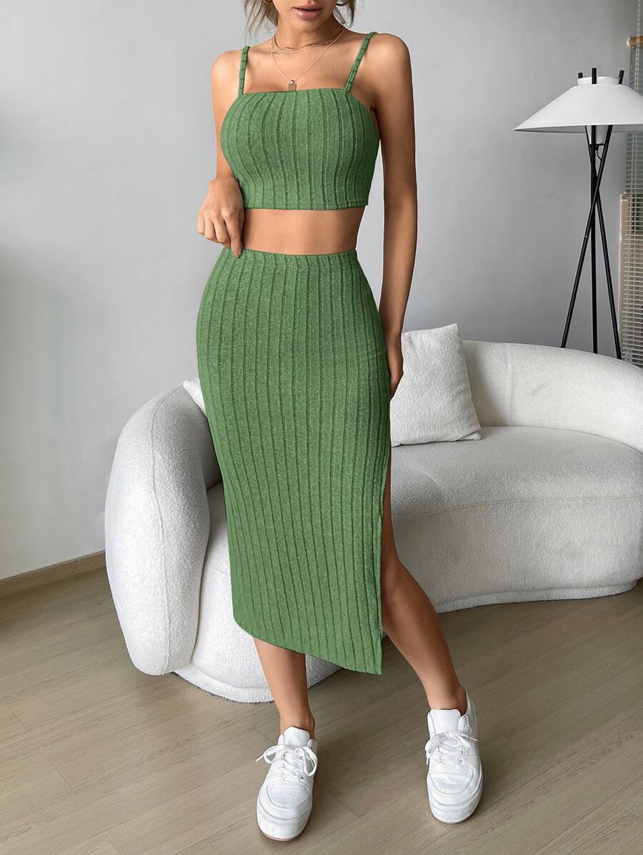 SHEIN EZwear Solid Cami Top & Split Thigh Skirt - Green - View 1