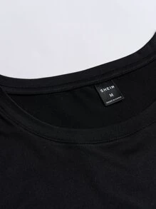 Manfinity Men Building & Slogan Graphic Tee - Black - View 5