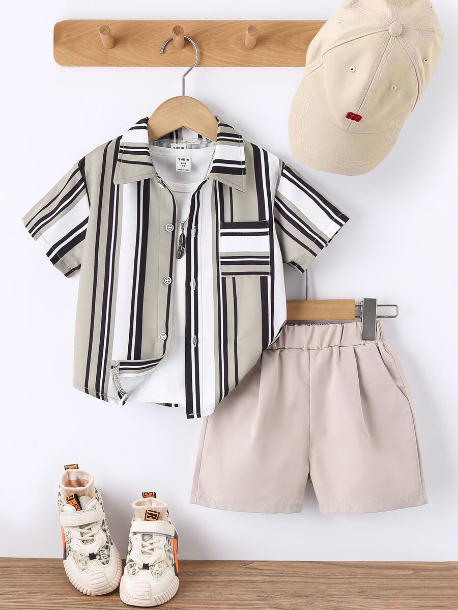 小男童條紋圖案襯衫和短褲和背心上衣