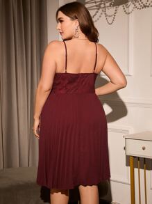 SHEIN Belle Vestido de dama de honor con pliegues y estampado de mariposa en color rojo burdeos