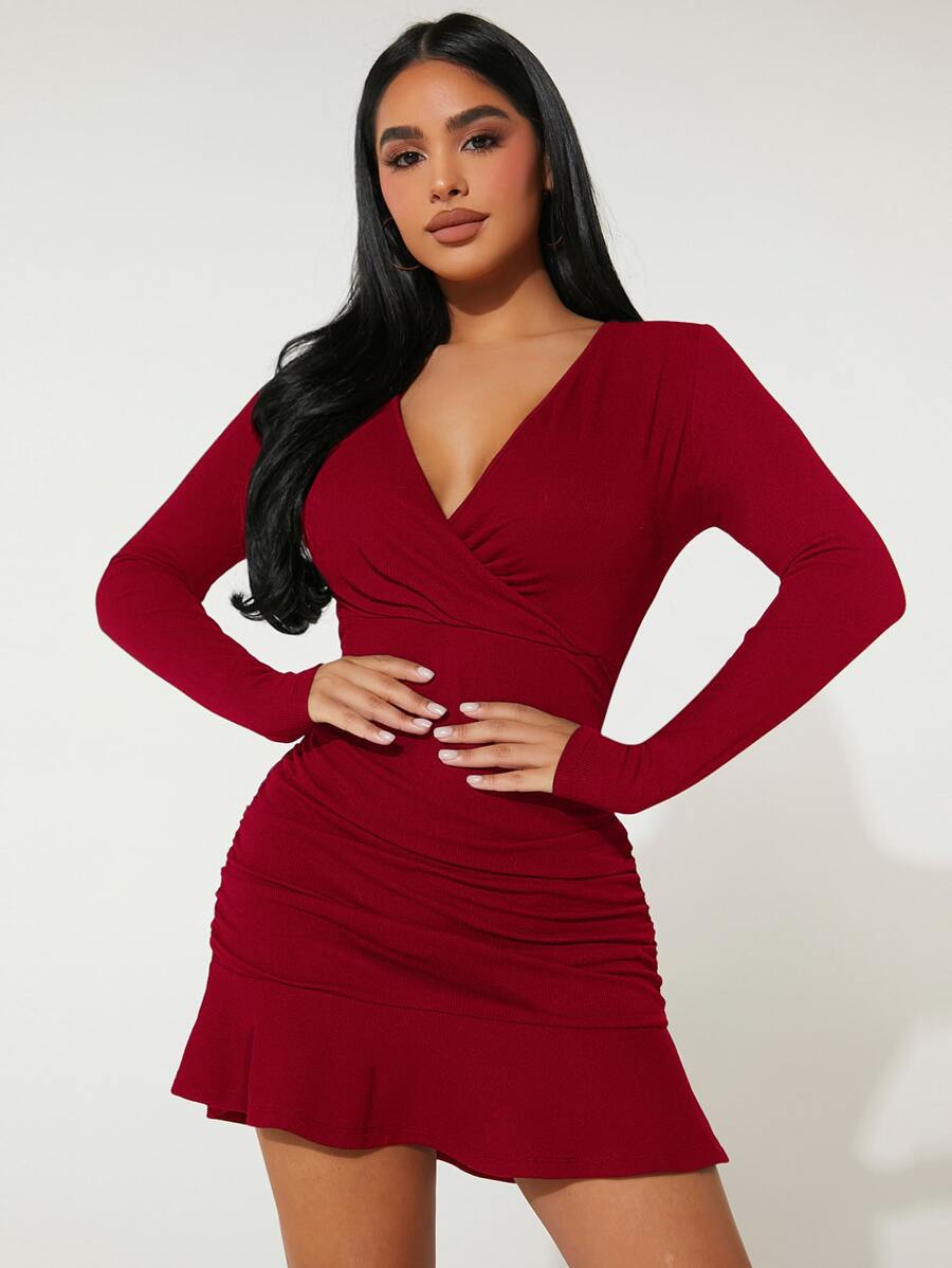 SHEIN PETITE 交疊領褶邊荷葉邊緊身連衣裙 - 玫瑰紅 - 查看 1