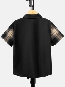 SHEIN 男孩格紋印花口袋貼布襯衫