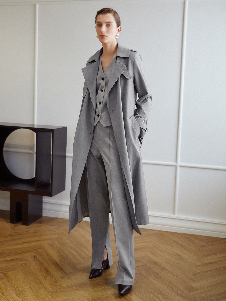 VISCOSE-BLEND CREASE SUIT PANTS