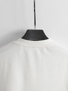 Manfinity Hypemode Loose Fit Men's T-Shirt With Letter Graphic And Button Side Detail - White - View 5