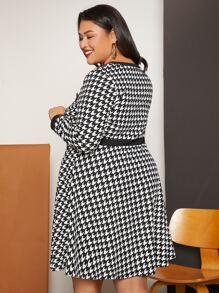 SHEIN CURVE+ Plus Houndstooth Print Button Front Dress - Black and White - View 2