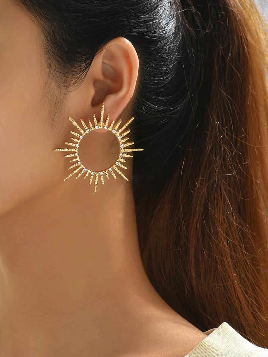 Rhinestone Decor Sun Design Stud Earrings - Multicolor - View 1