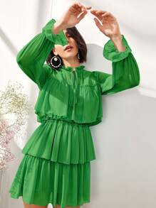 SHEIN Privé Vestido a capas ribete fruncido de cuello con cordón - Verde - Ver 1
