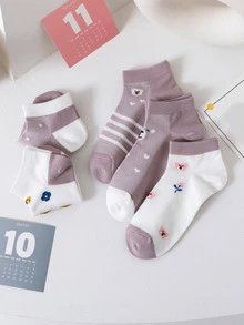 5雙條紋圖案和卡通熊圖案短襪