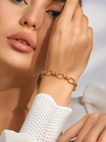 Minimalist Solid Bracelet - Yellow Gold - View 4