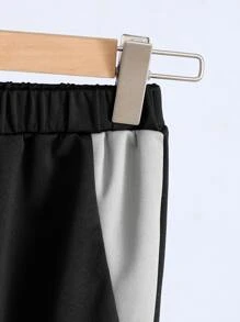 SHEIN Sudadera con capucha y pantalones deportivos para niño preadolescente con bolsillo canguro y mangas raglán de color bloqueado - Negro - Ver 5