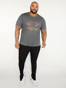 Manfinity Men Plus Christmas Print Tee - Grey - View 5
