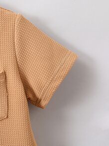 SHEIN 男小童卡其色素色休閒簡約風酷圓領常規袖2入組/套適合夏天 - 卡其色 - 查看 5