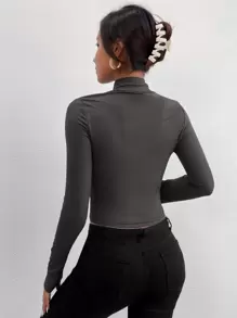 Chiquease Camiseta delgada crop medio cierre - Gris Oscuro - Ver 2