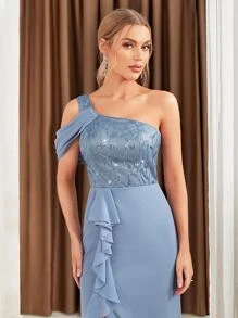 單肩荷葉邊繫帶高衩雪紡伴娘連衣裙