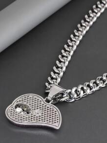 Halskette mit Strass, Lippe