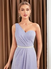 單肩褶邊高衩金屬亮絲伴娘洋裝