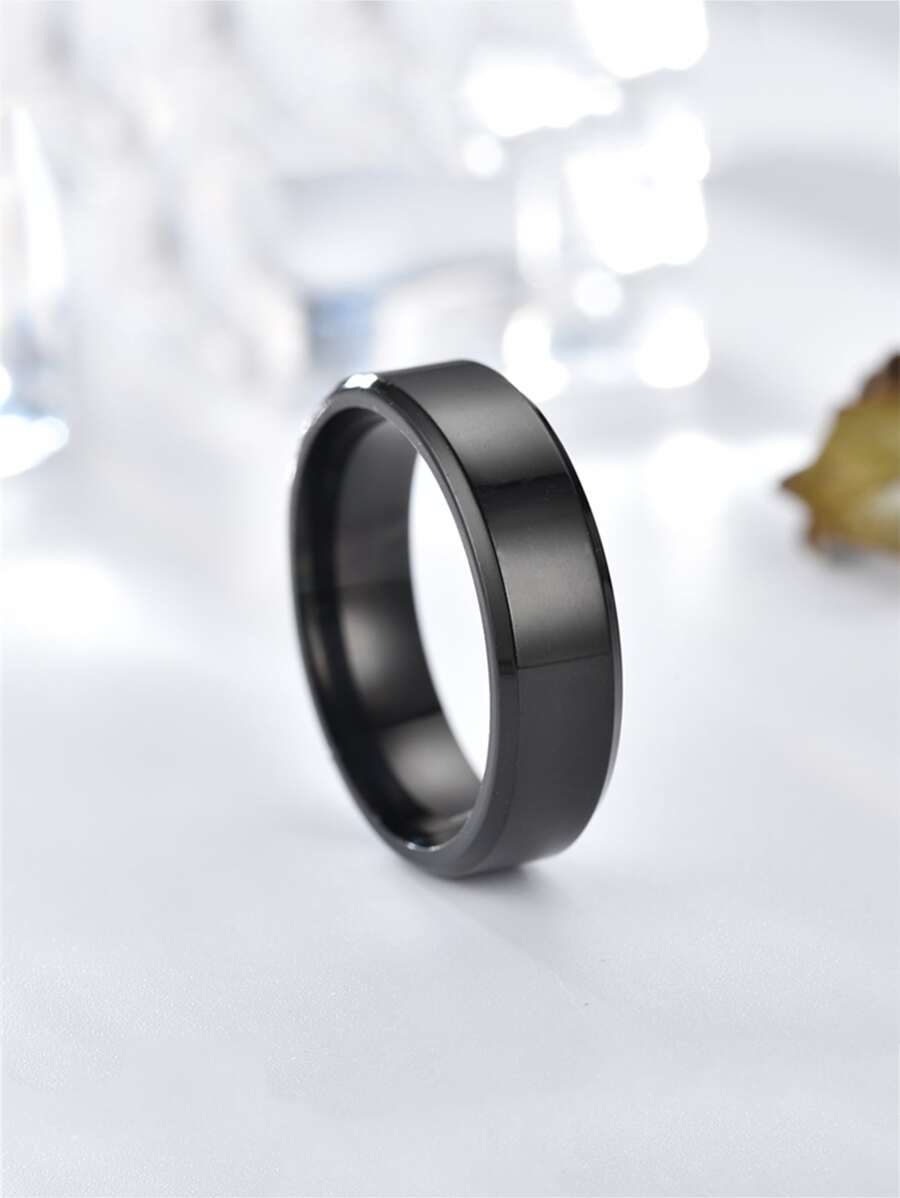 Anillo minimalista de acero inoxidable de moda y popular para hombres, como regalo de joyería y para un aspecto elegante - Negro - Ver 1