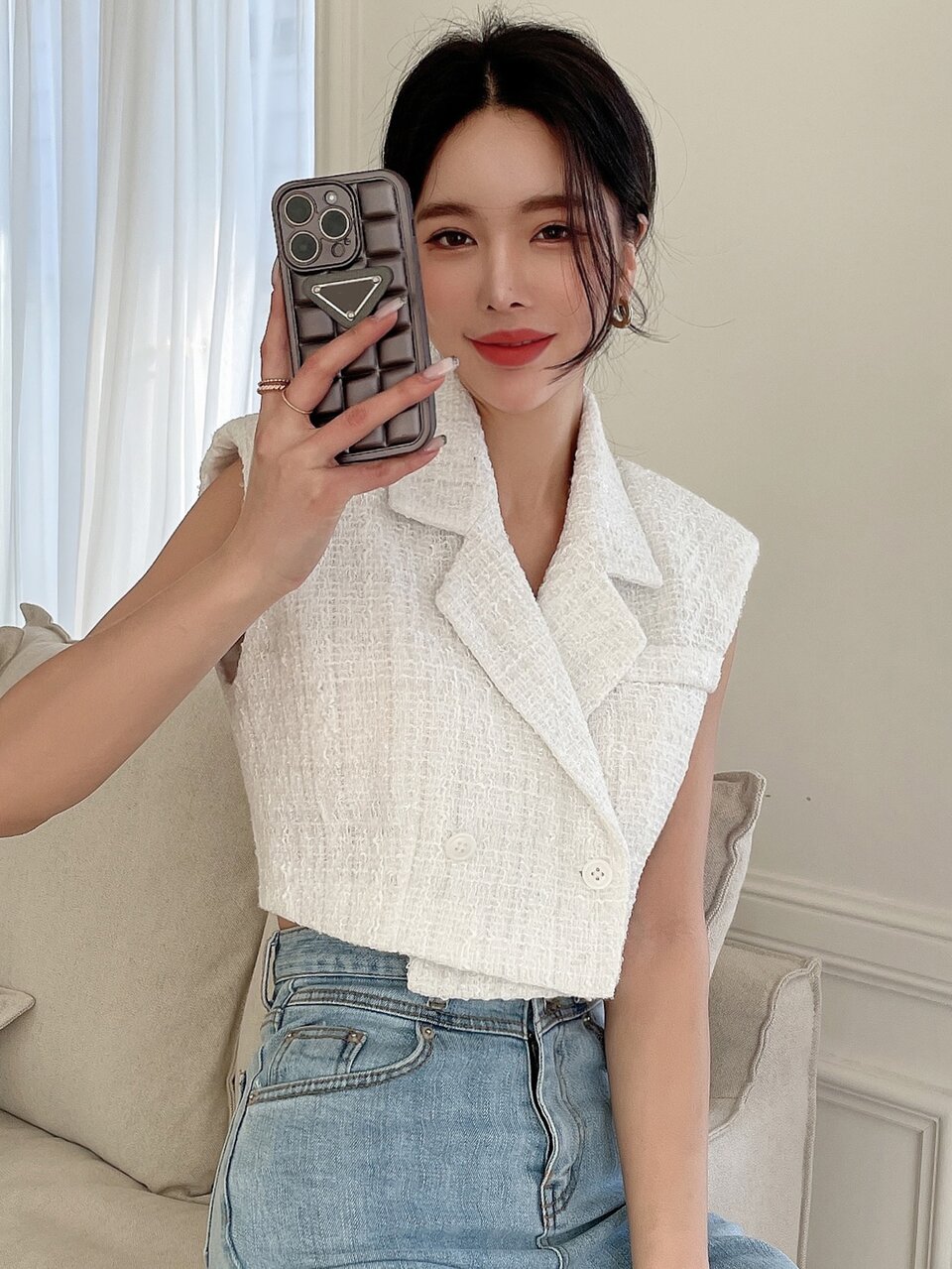 Double Button Shoulder Pads Crop Vest Blazer