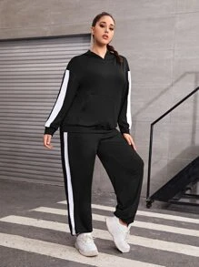 Plus Contrast Side Seam Drop Shoulder Kangaroo Pocket Hooded Sports Set - Black - View 4