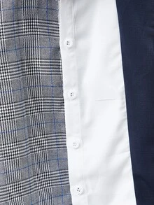 SHEIN 2入組年輕男孩休閒寬鬆運動套裝短袖衫和短褲，拼色款式