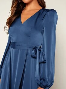 SHEIN BAE فستان بحزام أكمام فانوس فتحة للفخذ