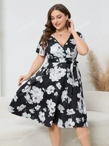 Plus Floral Print Butterfly Sleeve Belted Dress