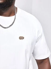 Manfinity EMRG Men Plus Figure Graphic Tee - White - View 2