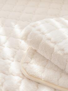 1pc Solid Fuzzy Anti-slip Sofa Towel - Beige - View 7