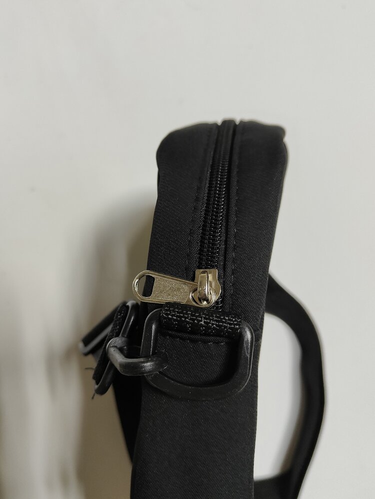 高中生 大学新生 多功能单肩包 单肩包 休闲包 迷你男士卡通设计斜挎包，送给父亲的礼物，手提包 旅行、大学、户外、通勤的书包 侧包 宿舍单肩包 斜挎包 侧包 秋季男士斜挎包 圆筒包 老钱 万圣节 圣诞节礼物 尖叫男包 冬季感恩节 男士包 腰包 手提包 - 黑色 - 查看 5