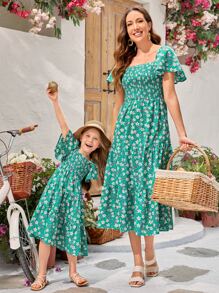 SHEIN 小女童1入組印花蝴蝶袖洋裝