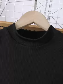 青少女小伢圓領背心與紙袋腰帶短褲 - 彩色 - 查看 5