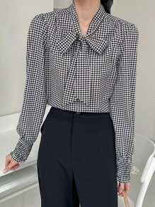 DAZY Houndstooth Print Tie Neck Puff Sleeve Blouse - Black and White - View 4