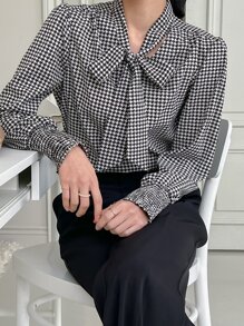 DAZY Houndstooth Print Tie Neck Puff Sleeve Blouse - Black and White - View 8