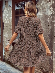 SHEIN VCAY 豹紋印花半排扣荷葉邊娃娃裙 - 棕色 - 查看 2