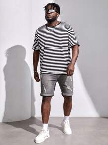 Manfinity RebelGame Men Plus Ripped Roll Up Hem Bermuda Denim Shorts - Dark Grey - View 5