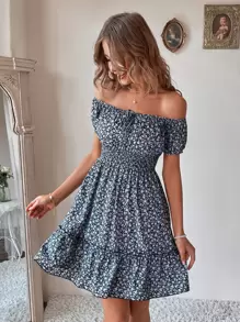 SHEIN VCAY Vestido floral de hombros descubiertos con cordón delantero bajo con fruncido - azul real - Ver 3