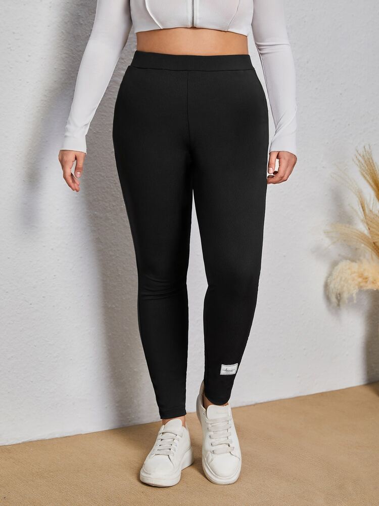 CovetEZ 大碼字母補丁細節緊身打底褲 - 黑色 - 查看 6