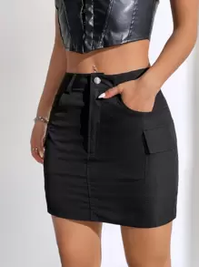 SHEIN EZwear 戶外運動風側翻蓋口袋工裝裙