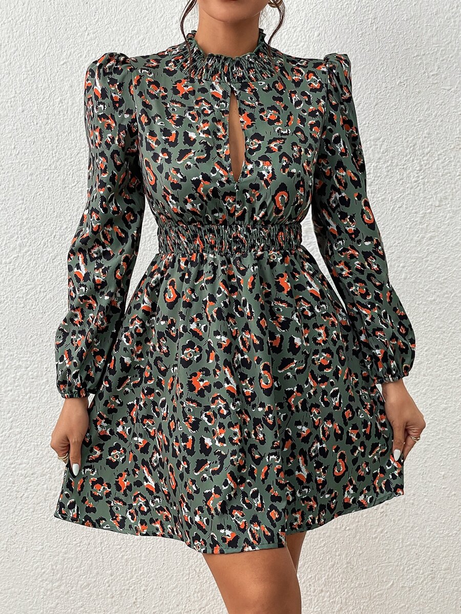 SHEIN Privé Leopard Print Keyhole Neckline Lantern Sleeve Dress - Green - View 1
