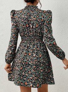 SHEIN Privé Leopard Print Keyhole Neckline Lantern Sleeve Dress - Green - View 2