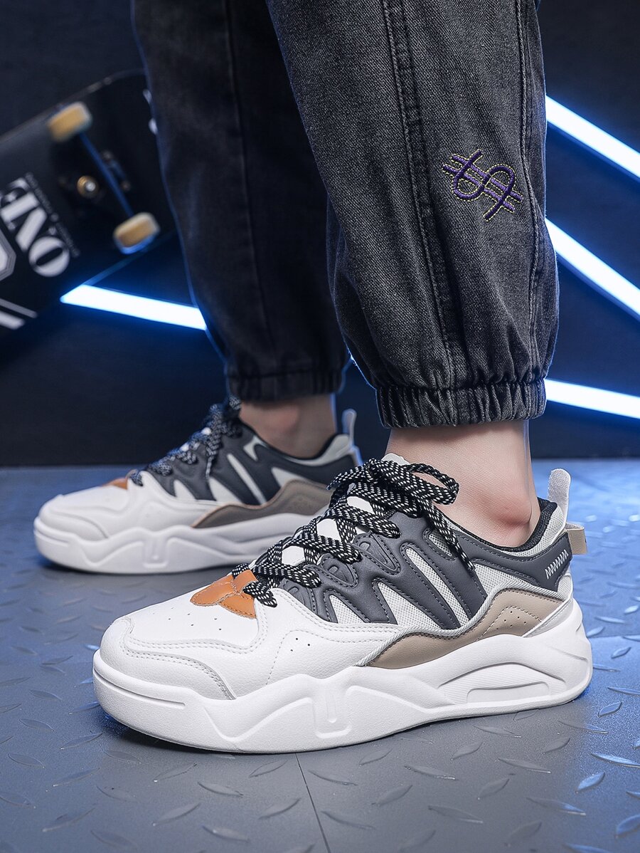 Hombres Zapatillas deportivas de color combinado con cordón delantero