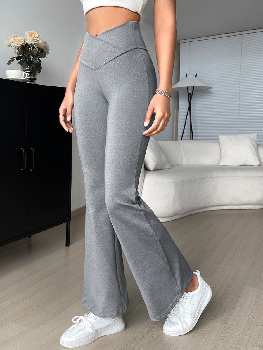 SHEIN EZwear Chồng chéo Eo V Pháo sáng Y2K Chân Quần - Màu Xám nhạt - Xem 1
